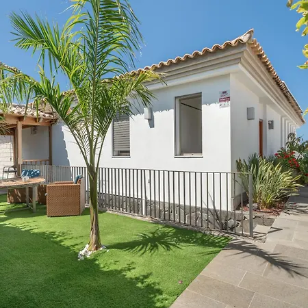 Villa Arenas Playa La Arena Sun And Pool